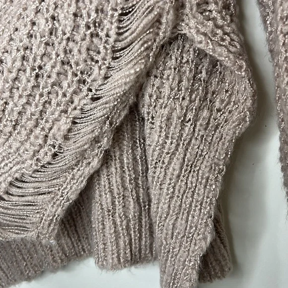 POL Distressed Oversized Mock Neck Sweater Size Medium - Picture 9 of 16